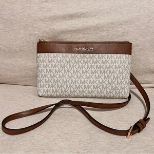 Michael Kors Jet Set Pebbled Leather Crossbody Bag in Vanilla and Brown